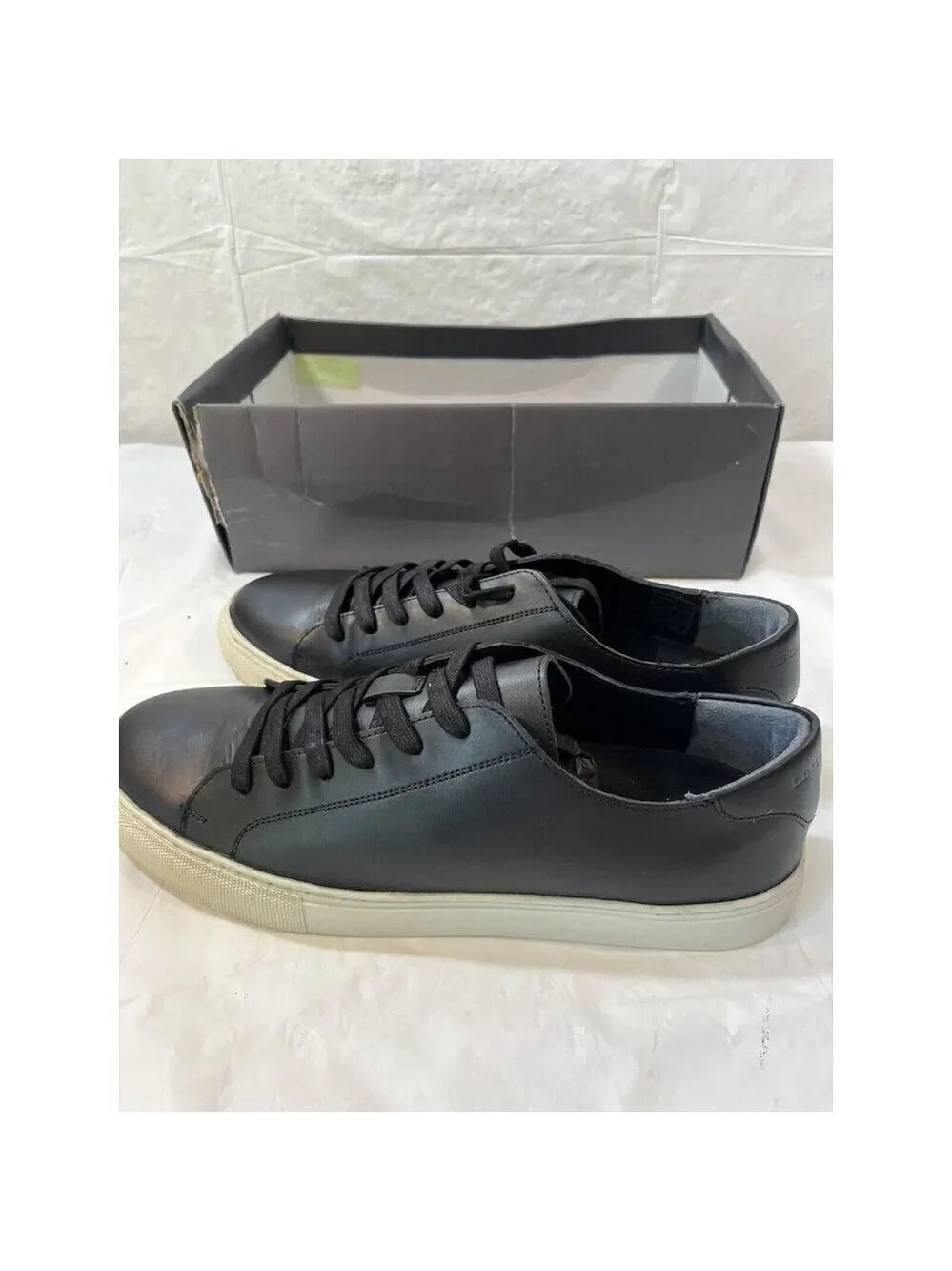 Lindbergh Mens Size 9.5 Black Leather Sneaker Style: 30-92000US